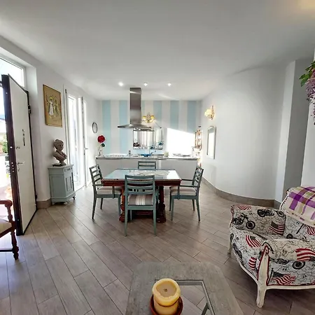 Elena Apartment Cinquale